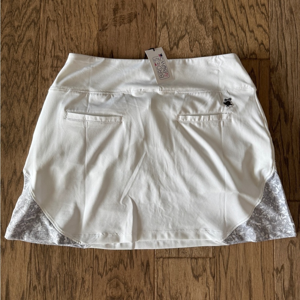 Women's White Golf Skirt - Birdie and Bows - NWT - Size Medium - Athletic Skort - Picture 3 of 6